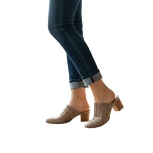 LC Lauren Conrad Mules Womens Size 11 M Taupe Woven Slip On Heel Shoes